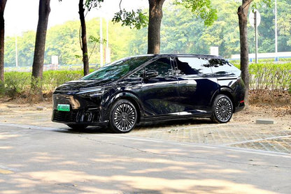 Certificated Pre-Owned XPENG X9 2025 All-Electric 650 Long Range Maxu22131487