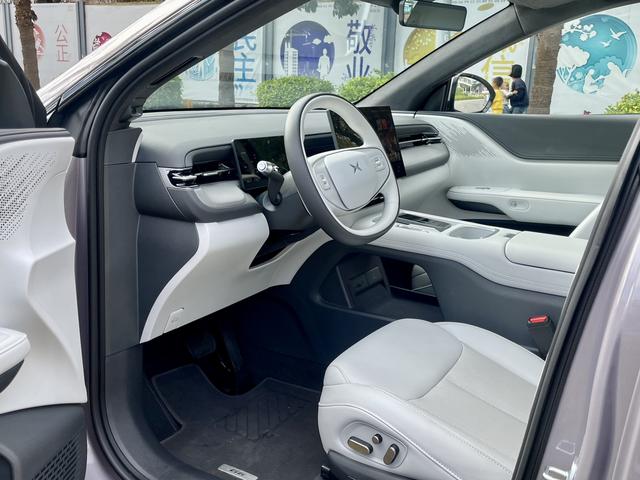 Certificated Pre-Owned XPENG G6 2025 625 Long Range Max Flagship Edition-u21885698