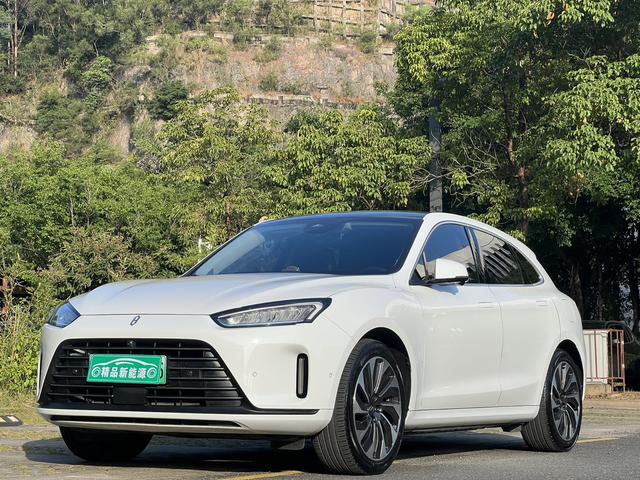 Pre - Owned 2022 AITO M5 Extended - range Rear - wheel Drive Standard Edition