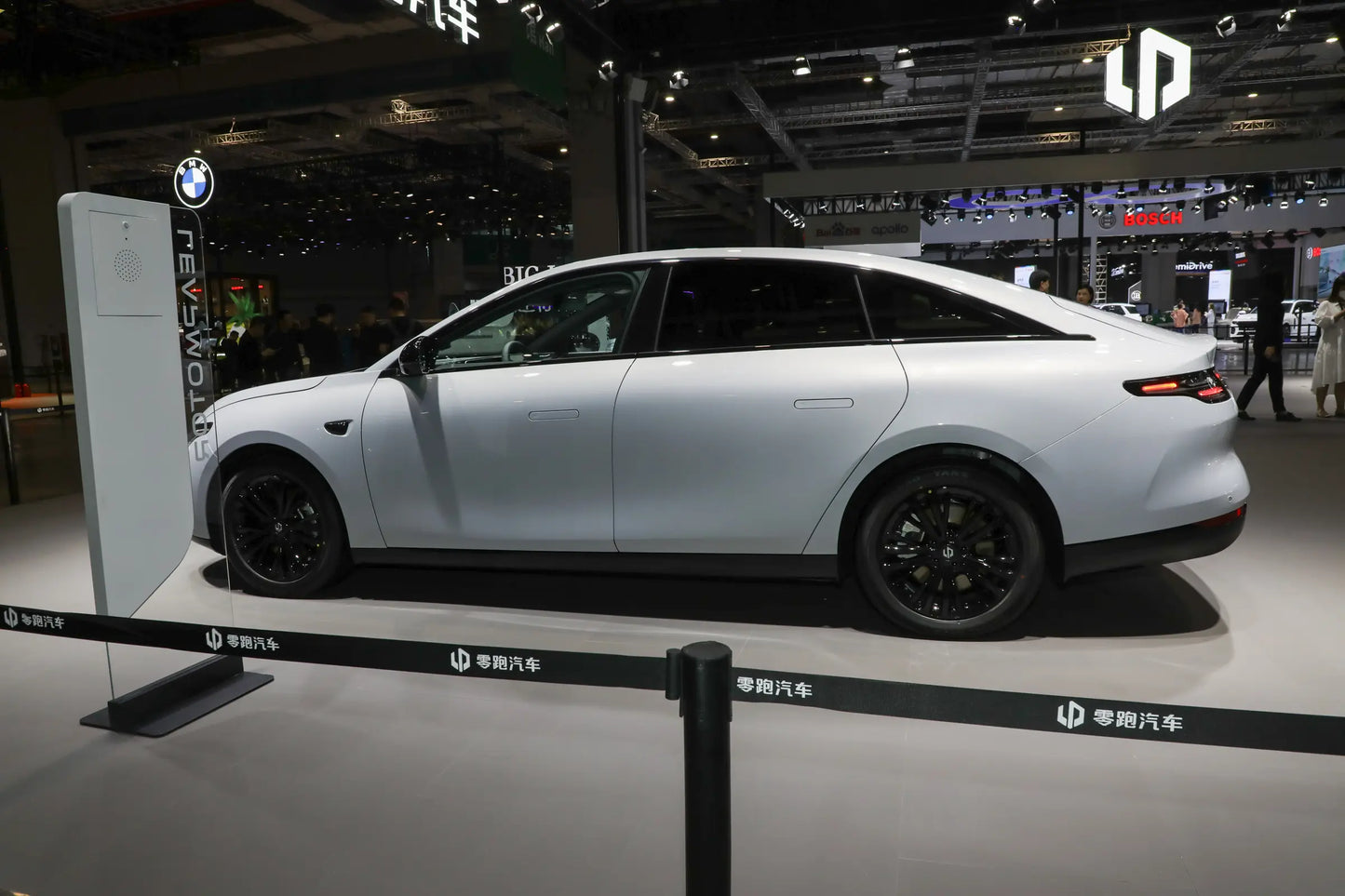 ليب موتور C01-Hybrid REEV
