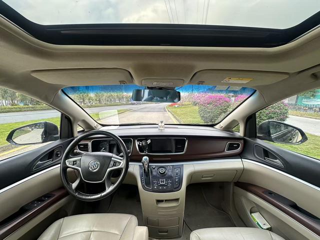 Certificated Pre-Owned SAIC-GM Buick GL8 2017 25S Premium National V - u22300239