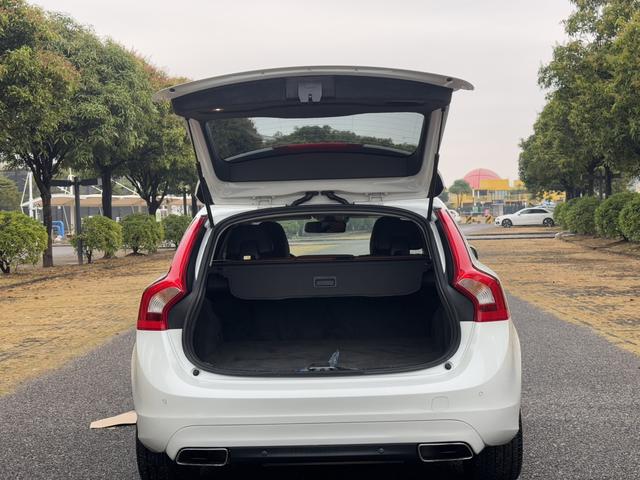 Certificated Pre-Owned Volvo V60 2015 T5 Inscription Edition - u22629711