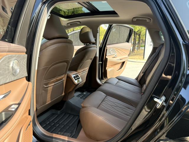 Certificated Pre-Owned Chery Arrizo 8 2025 2.0T DCT Jin - u22461396