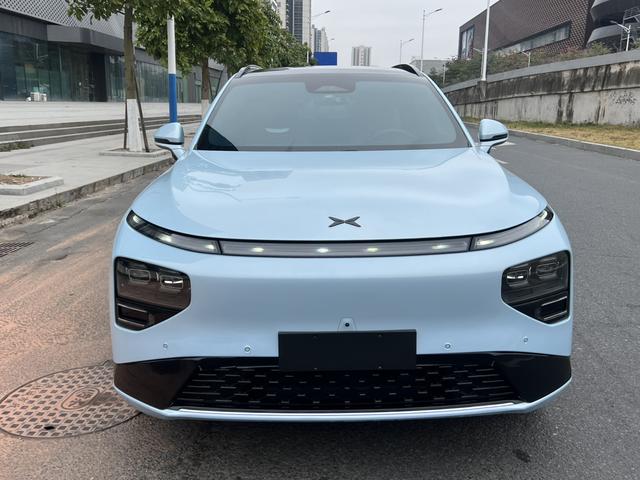 Certificated Pre-Owned XPENG G9 2022 702 Max-u22148457