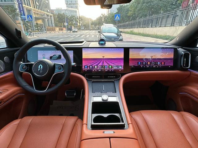 Certificated Pre-Owned Wenjie M9 2024 Extended-Range Ultra Six-Seater Edition -u22571970