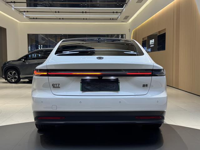 Certificated Pre-Owned NIO ET7 2024 75kWh Executive Edition -u22527296