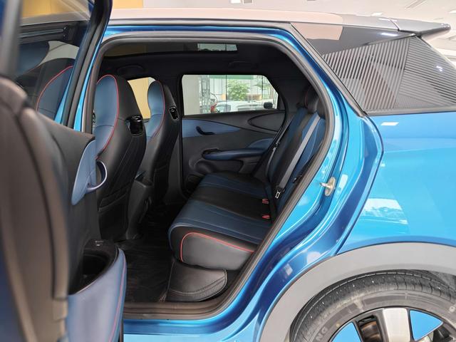 Pre-Owned Dolphin 2021 Knight Edition