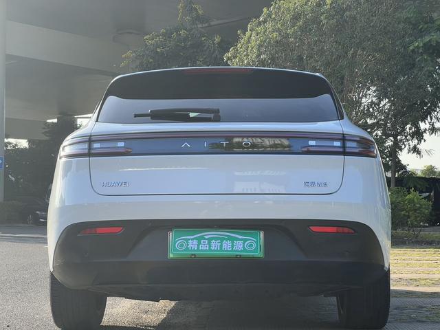 Pre - Owned 2022 AITO M5 Extended - range Rear - wheel Drive Standard Edition