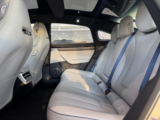 Certificated Pre-Owned Zhijie S7 2024 Pro Rear-Wheel Drive Long-Range Version -u22129797