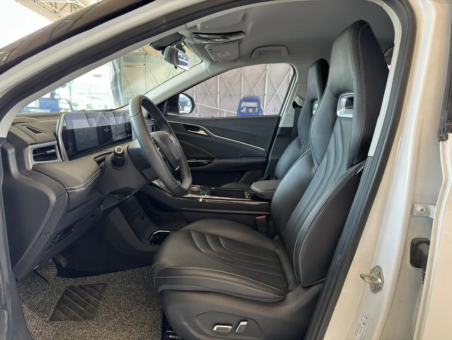 Certificated Pre-Owned Hozon Auto Nezha U 2022 ZHI 400 Ternary Lithium