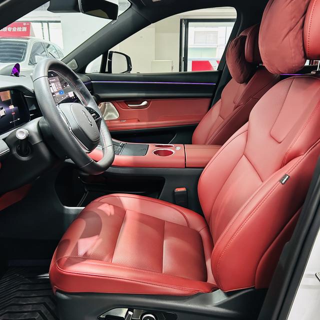 Certificated Pre-Owned Wenjie M5 2025 Extended Range Ultra Rear-Wheel Drive Version -u22418285