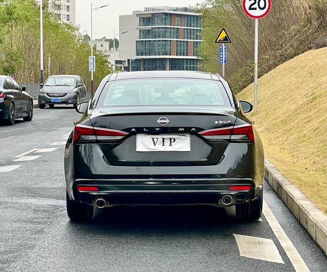 Certificated Pre-Owned Dongfeng Nissan Teana 2022 2.0L XL-TLS Enjoyment Edition - u22590134