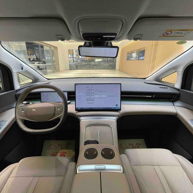 Certificated Pre-Owned XPENG X9 2025 Pure Electric 740 Ultra-Long Range Maxu22319447