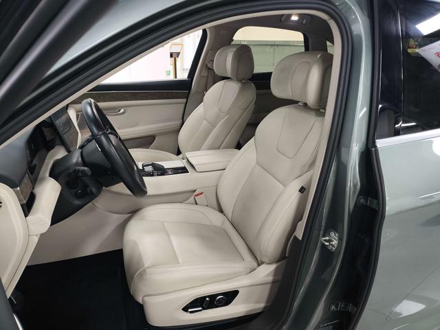 Pre-Owned AITO Wenjie M5 2022 Model Extended-Range 4WD Performance Version