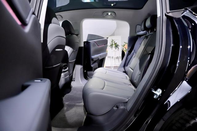 Certificated Pre-Owned XPENG G6 2025 625 Long Range Max Flagship Edition-u21881392