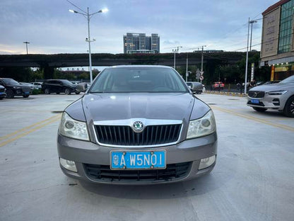 Certificated Pre-Owned Skoda Octavia 2013 2.0L Manual Yijie Edition - u21014256
