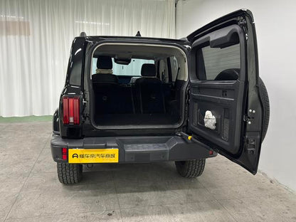 Certificated Pre-Owned GWM Tank 300 2023 Urban Edition 2.0T Wo Kan Version - u22730115