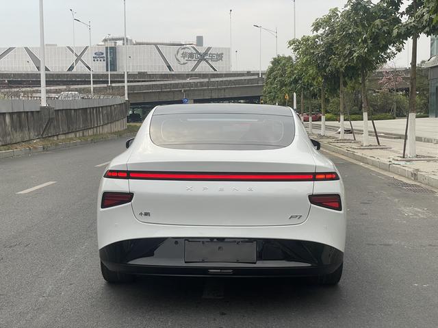 Certificated Pre-Owned XPENG P7 2020 670E-u21938094