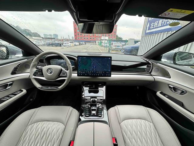 Certificated Pre-Owned BYD Han DM 2025 DM-i 125KM Honor Edition -u22640641