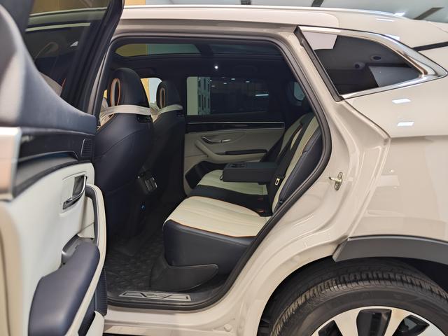 Pre-Owned BYD Song PLUS EV 2023 Champion Edition 520KM Flagship Model