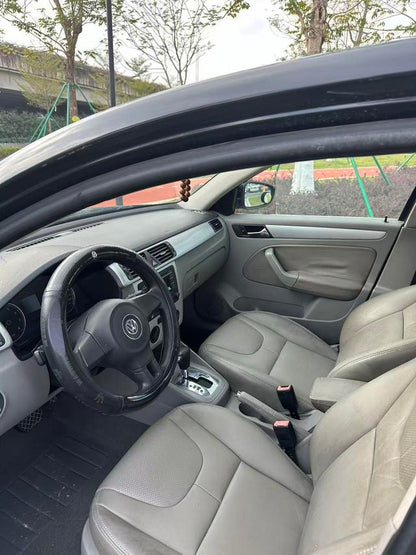 Certificated Pre-Owned FAW-Volkswagen Bora 2011 1.6L Automatic Comfort Edition - u22109377