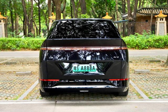 Certificated Pre-Owned XPENG X9 2024 610 Long Range Pro-u22052293