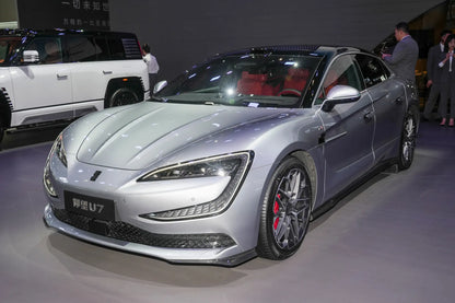 يانغوانغ ينظر إلى U7 -Hybrid PHEV