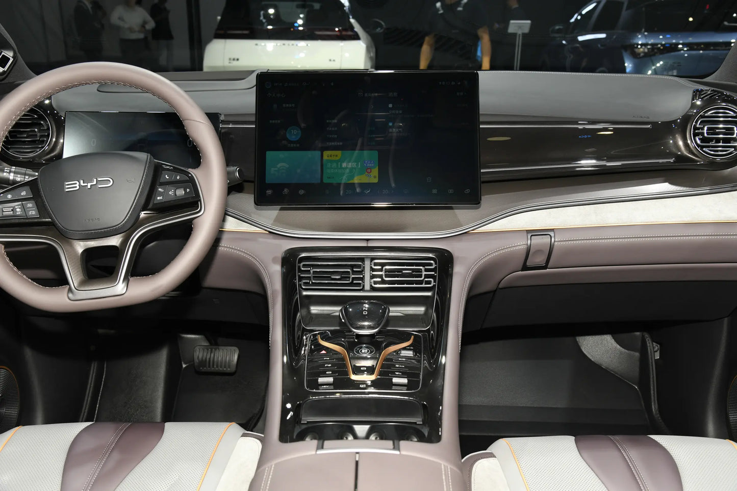 BYD Frigate 07 - سيارة هجينة PHEV