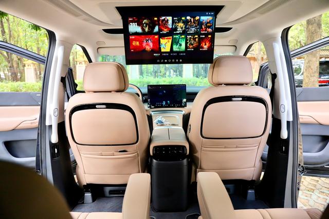 Certificated Pre-Owned XPENG X9 2024 702 Ultra Long Range Max-u22131196