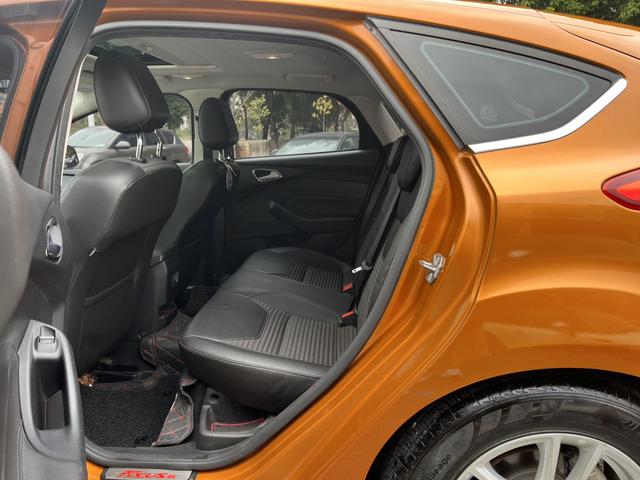 Certificated Pre-Owned Ford Focus 2015 Hatchback EcoBoost 180 Automatic Elite Edition - u22640542