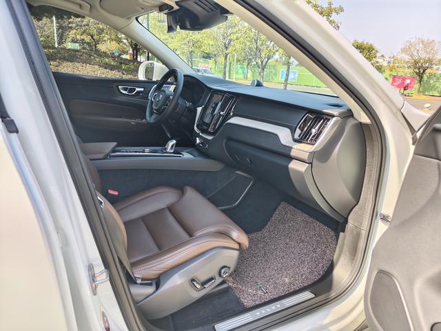 Certificated Pre-Owned Volvo XC60 PHEV 2019 T8 E-Drive Hybrid Inscription Pro National V Emission Standard -u22111222