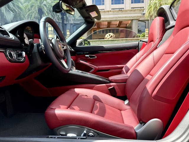 Certificated Pre-Owned Porsche 718 2023 Boxster T - u21088790