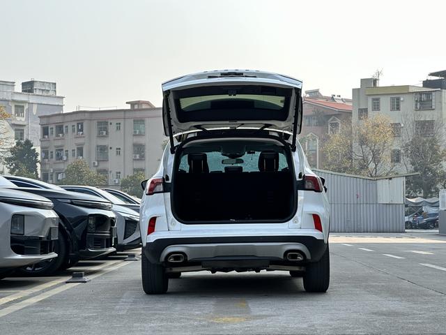 Certificated Pre-Owned Ford Escape 2020 EcoBoost 245 Two-Wheel Drive Luxury Edition - u22695800