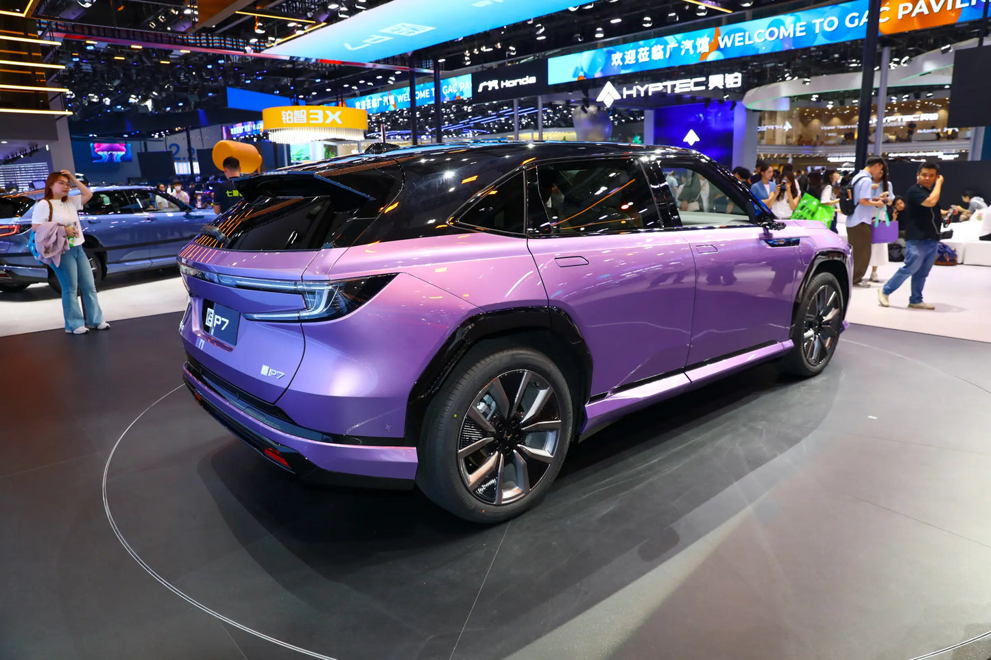 GAC هوندا P7