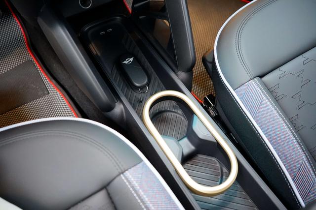 Pre-Owned Electric MINI COOPER 2024 Model COOPER E Classic Edition