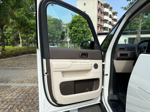 Pre-Owned Li Auto MEGA 2024 Ultra Version