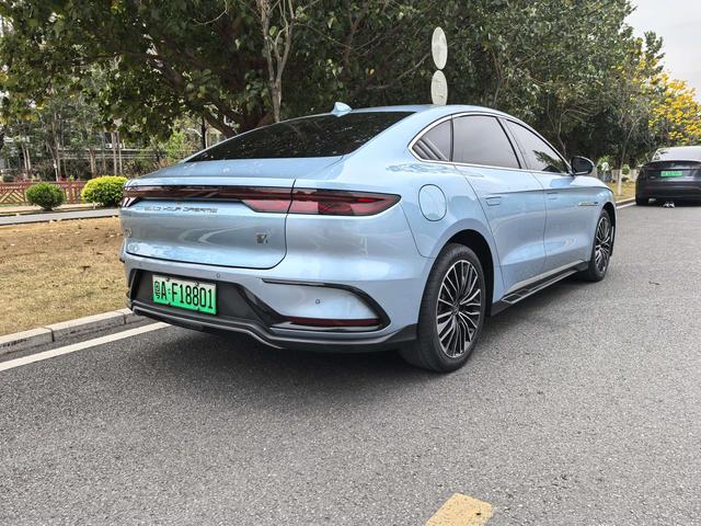 Certificated Used BYD Han DM 2023 DM-i Champion Edition 121KM Premium Version