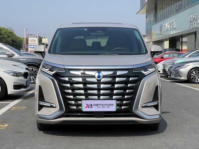 Certificated Used Denza D9 DM 2022 Edition 970 Four-wheel Drive Honor Version