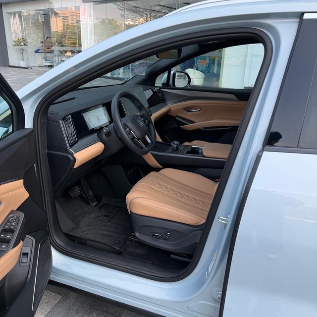 Certificated Used BYD Song L DM 2025 Intelligent Driving Edition DM-i 160KM Superior Model