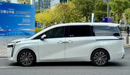 Certificated Used GAC Trumpchi E8 Phev 2024 2.0Atk 150Km Max Version