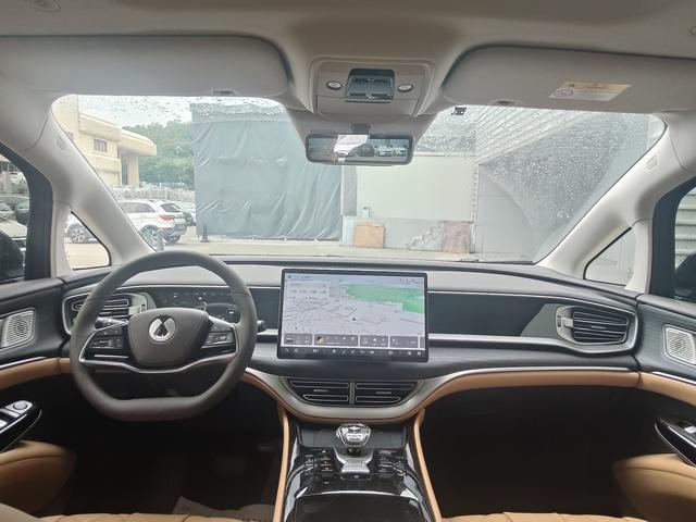 Certificated Used Denza D9 DM 2024 Edition 980 Four-Wheel Drive Honor Version