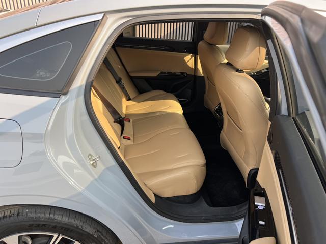 Certificated Used Geely Galaxy L6 2023 1.5T DHT 125km Starship