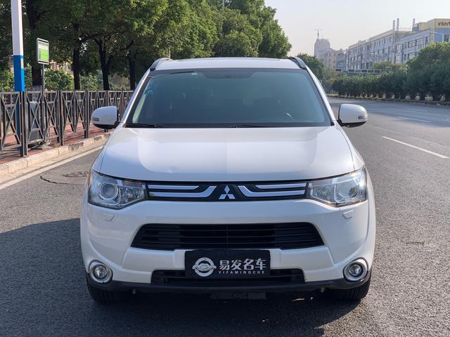 Certificated Used Mitsubishi Outlander 2014 2.4L 4WD Luxury Super Value Edition 5 Seats