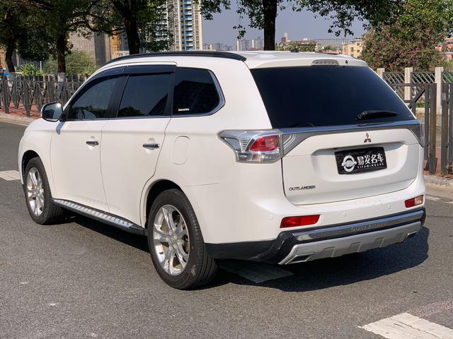 Certificated Used Mitsubishi Outlander 2014 2.4L 4WD Luxury Super Value Edition 5 Seats