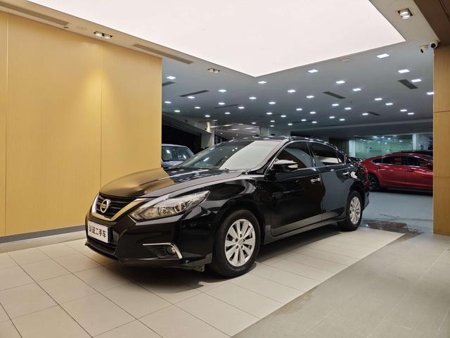 Certificated Used Dongfeng Nissan Teana 2018 2.0L XL Zhijin Version