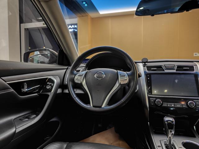 Certificated Used Dongfeng Nissan Teana 2018 2.0L XL Zhijin Version