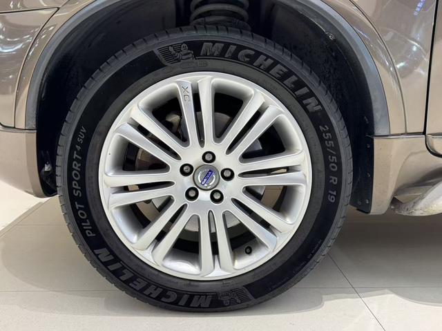 Certificated Used Volvo XC90 2013 Model 2.5T T5 Executive Upgrade Version