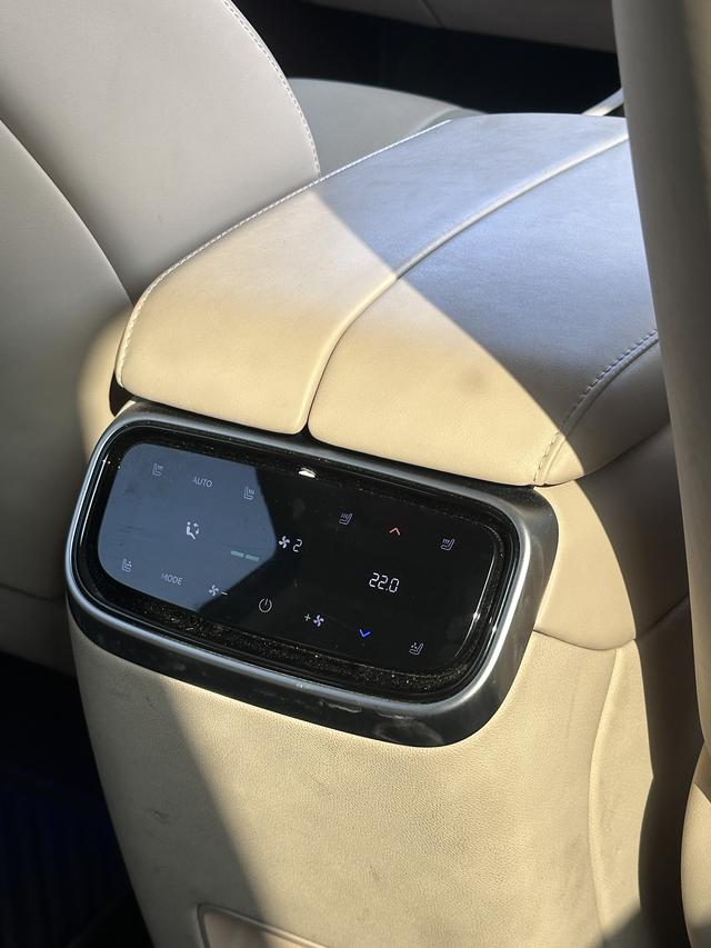 Certificated Pre-Owned Wenjie M7 2024 Ultra Five-Seater Four-Wheel Drive Intelligent Driving Edition -u21998969