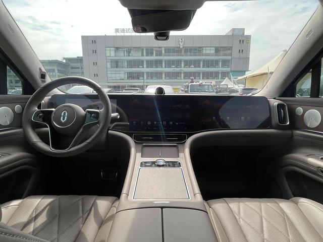 Certificated Pre-Owned Seres Auto Wenjie M9 2024 Extended-Range Ultra Five-Seater Edition -u21683366