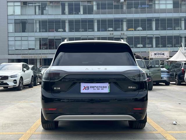 Certificated Pre-Owned Wenjie M9 2024 Extended-Range Ultra Five-Seater Version -u21982807